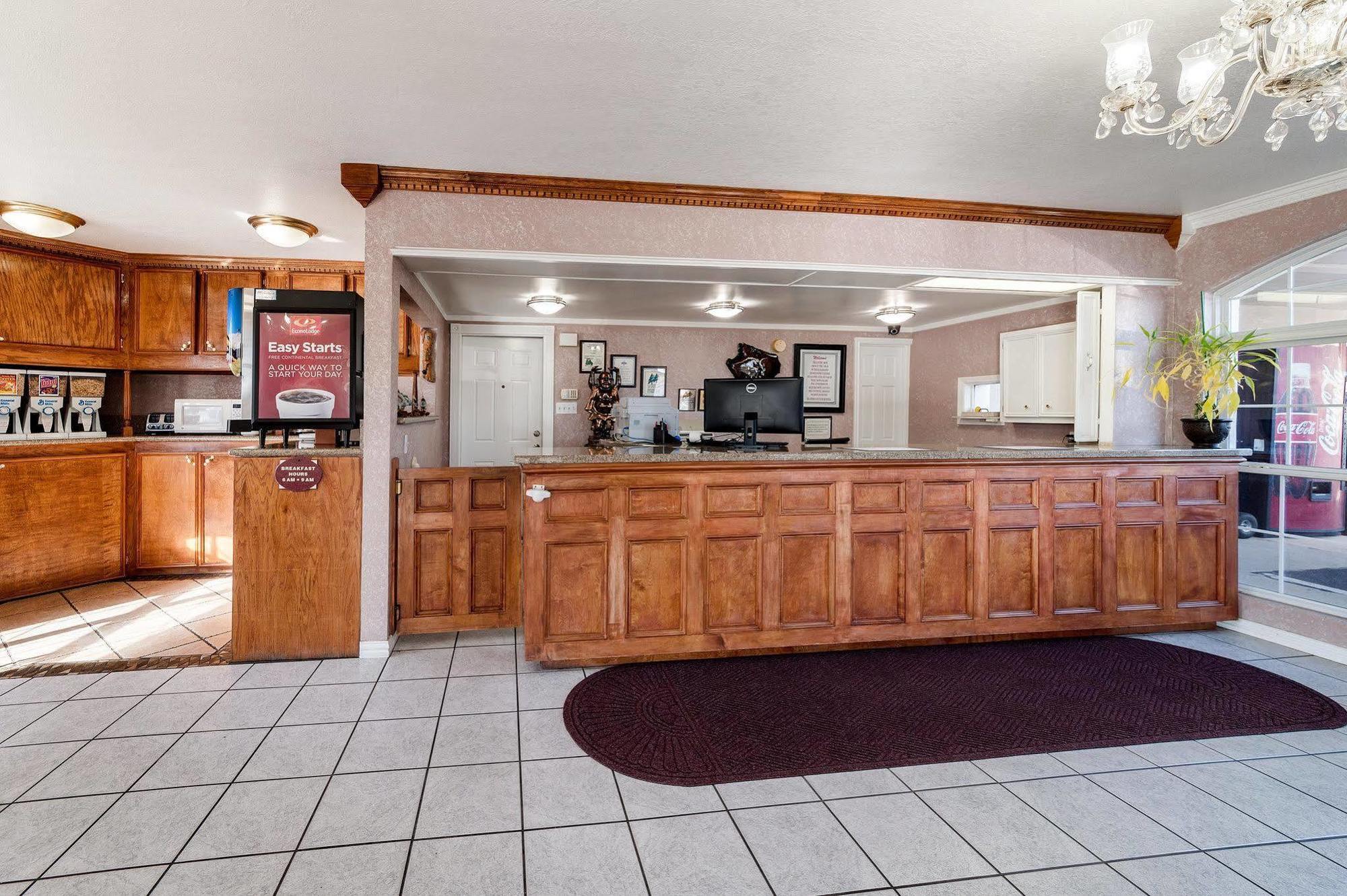 Econo Lodge Джаспер Экстерьер фото